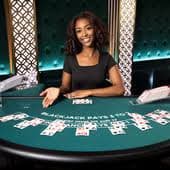 Bàn live casino trực tuyến với dealer thật tại vn679